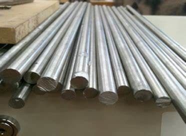 BA 2B مرآة الفولاذ المقاوم للصدأ حافة مربعة مستديرة 2mm 3mm 6mm 14mm 201 304 310 316 316 L